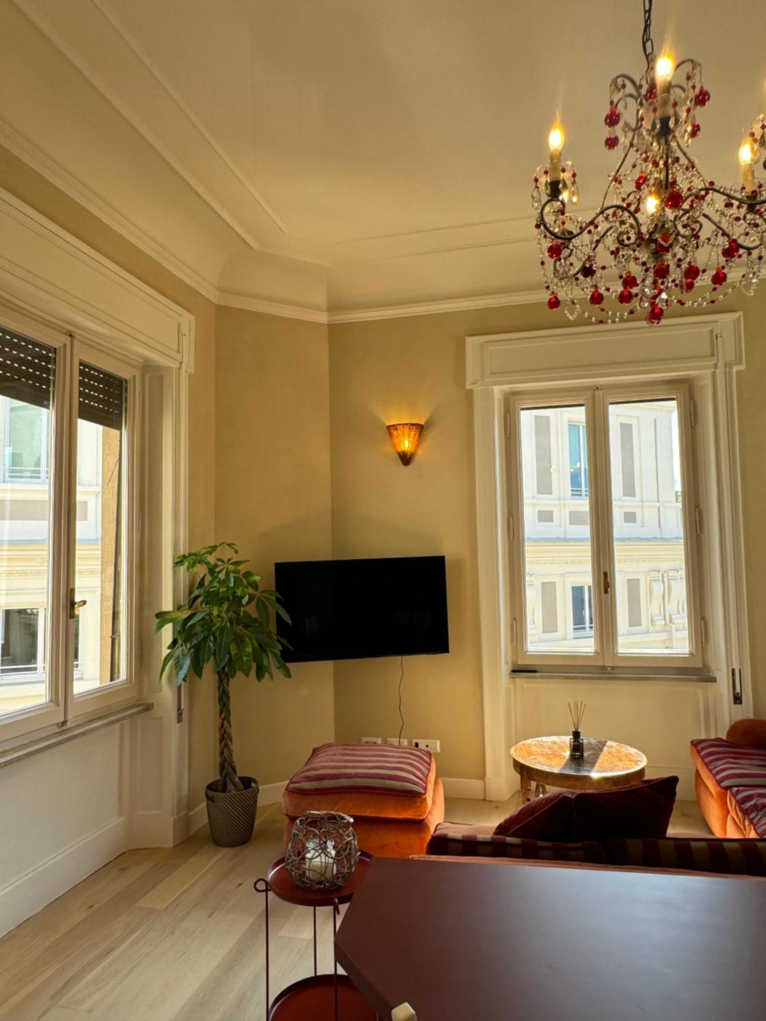 Elegante Con Terrazzo *