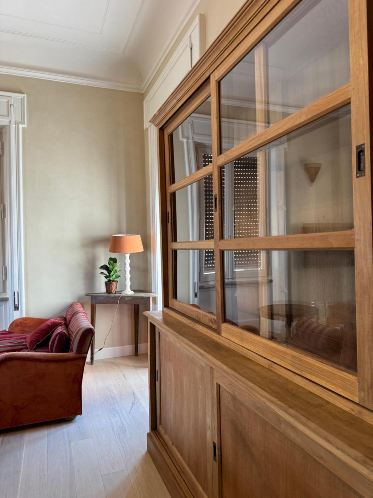 Elegante Con Terrazzo