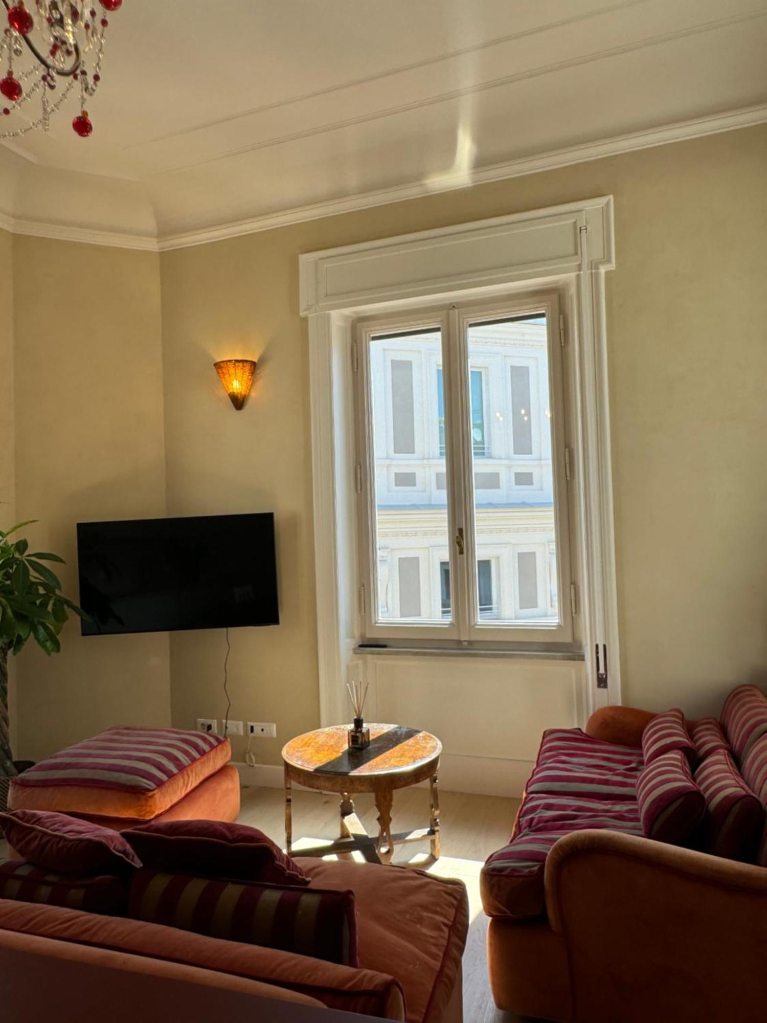 Apartment Elegante Con Terrazzo Rom