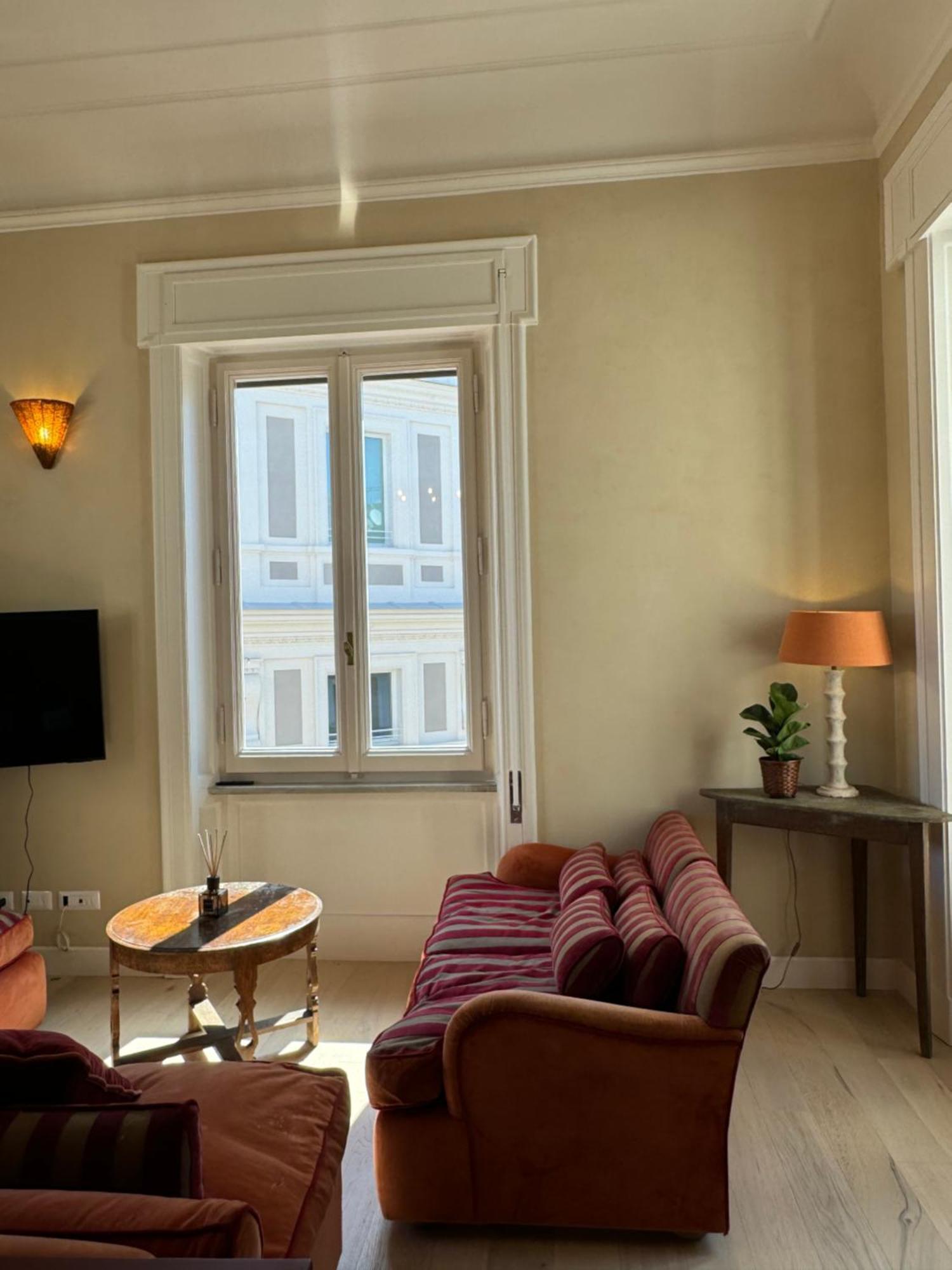 Elegante Con Terrazzo Apartment