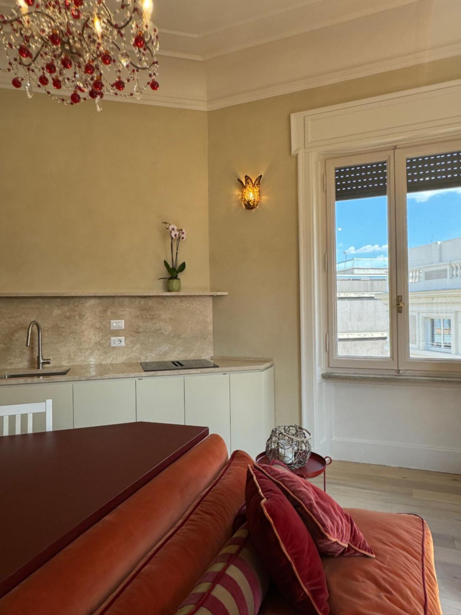 Elegante Con Terrazzo * Rom