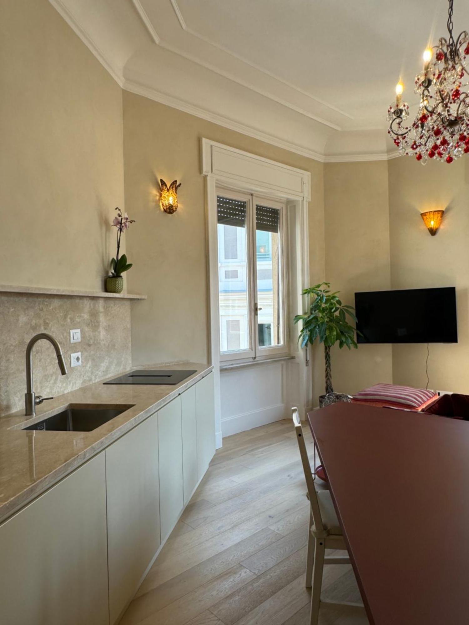 Apartment Elegante Con Terrazzo Rom